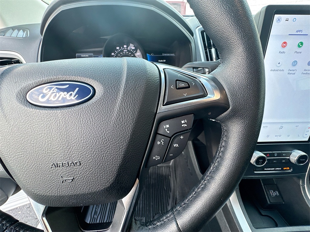 2022 Ford Edge SEL photo 37