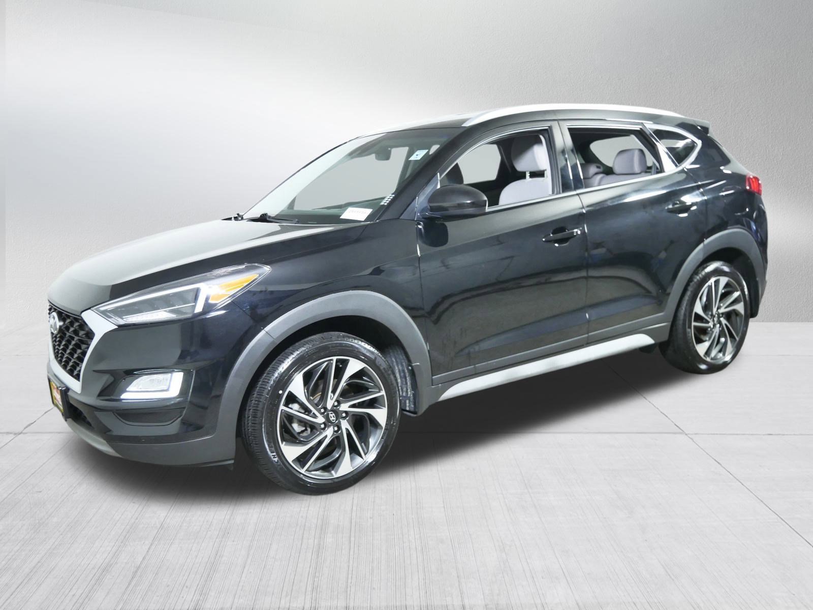 2020 Hyundai Tucson Sport photo 3