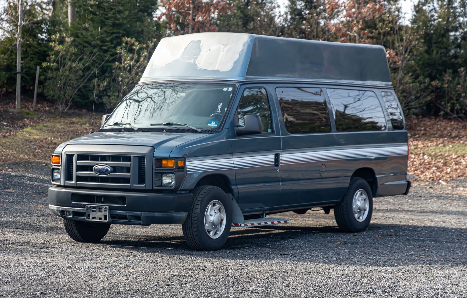 2014 Ford E-Series Econoline Wagon XL's photo