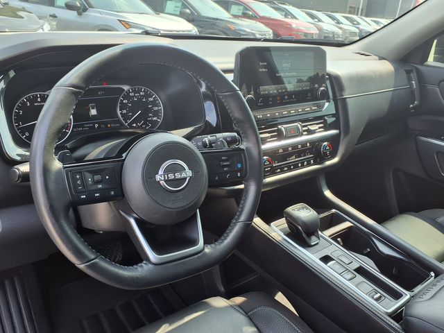 2022 Nissan Pathfinder SL photo 4