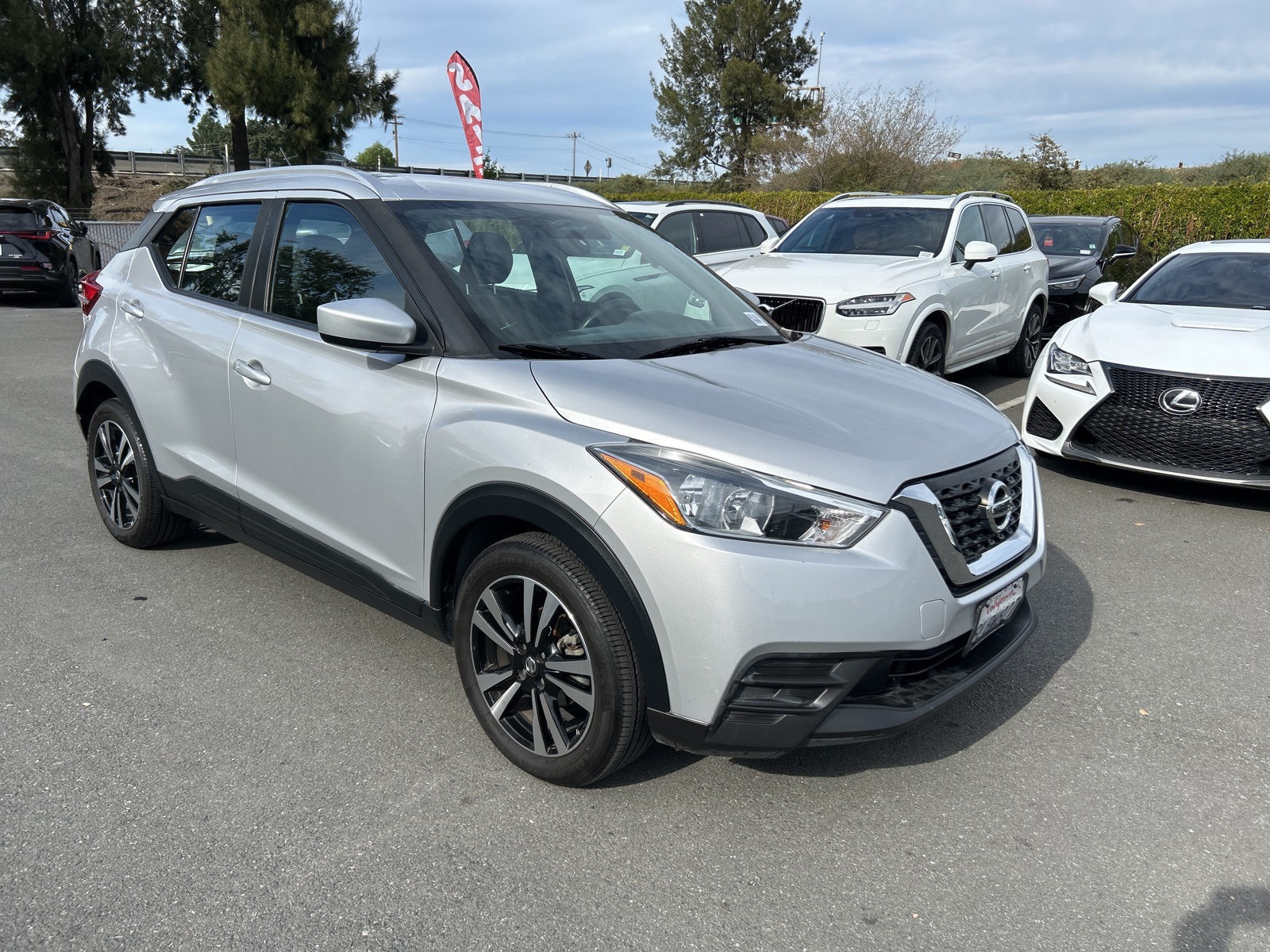 Used 2019 Nissan Kicks SV with VIN 3N1CP5CU2KL544724 for sale in Concord, CA