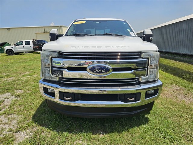 2018 Ford F-250 Lariat photo 2