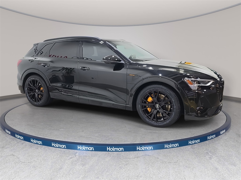 2022 Audi e-tron Prestige photo 4