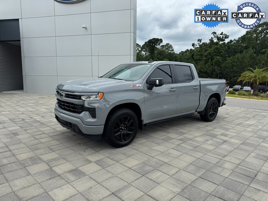 2024 Chevrolet Silverado 1500 photo 2