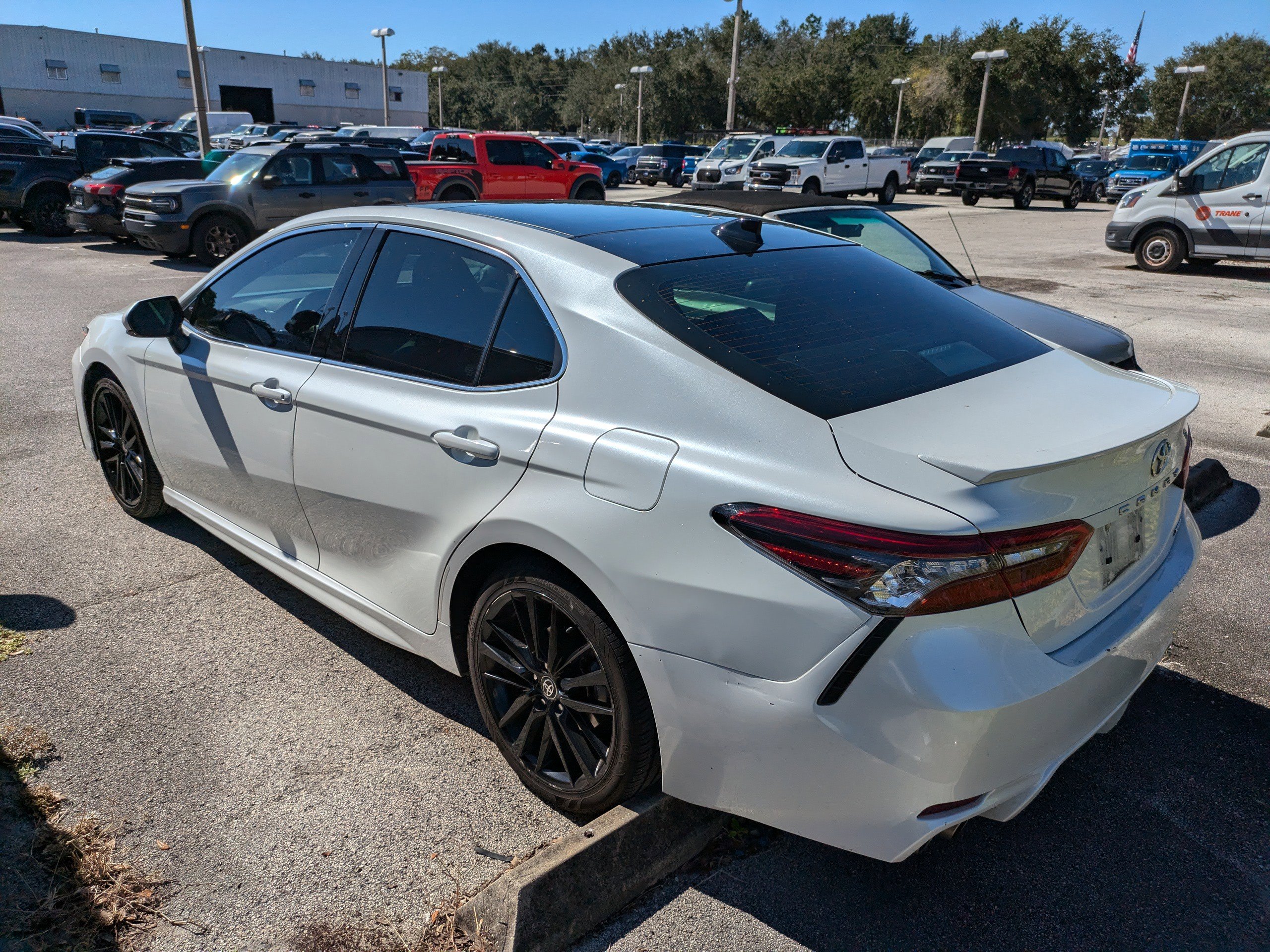 2022 Toyota Camry XSE photo 2