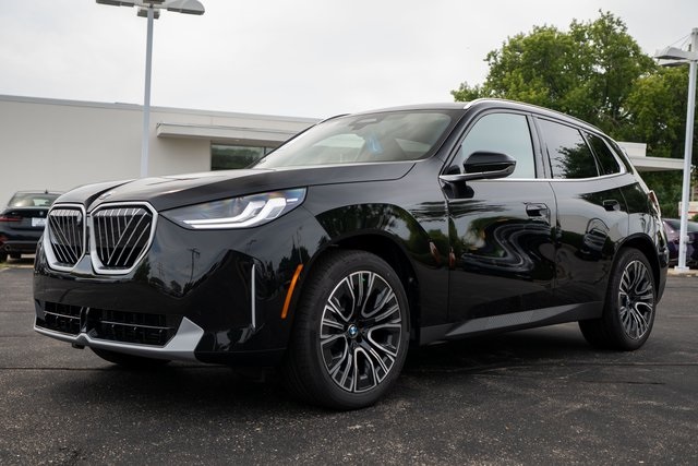 New 2025 Black Sapphire Metallic BMW 30 xDrive image 1
