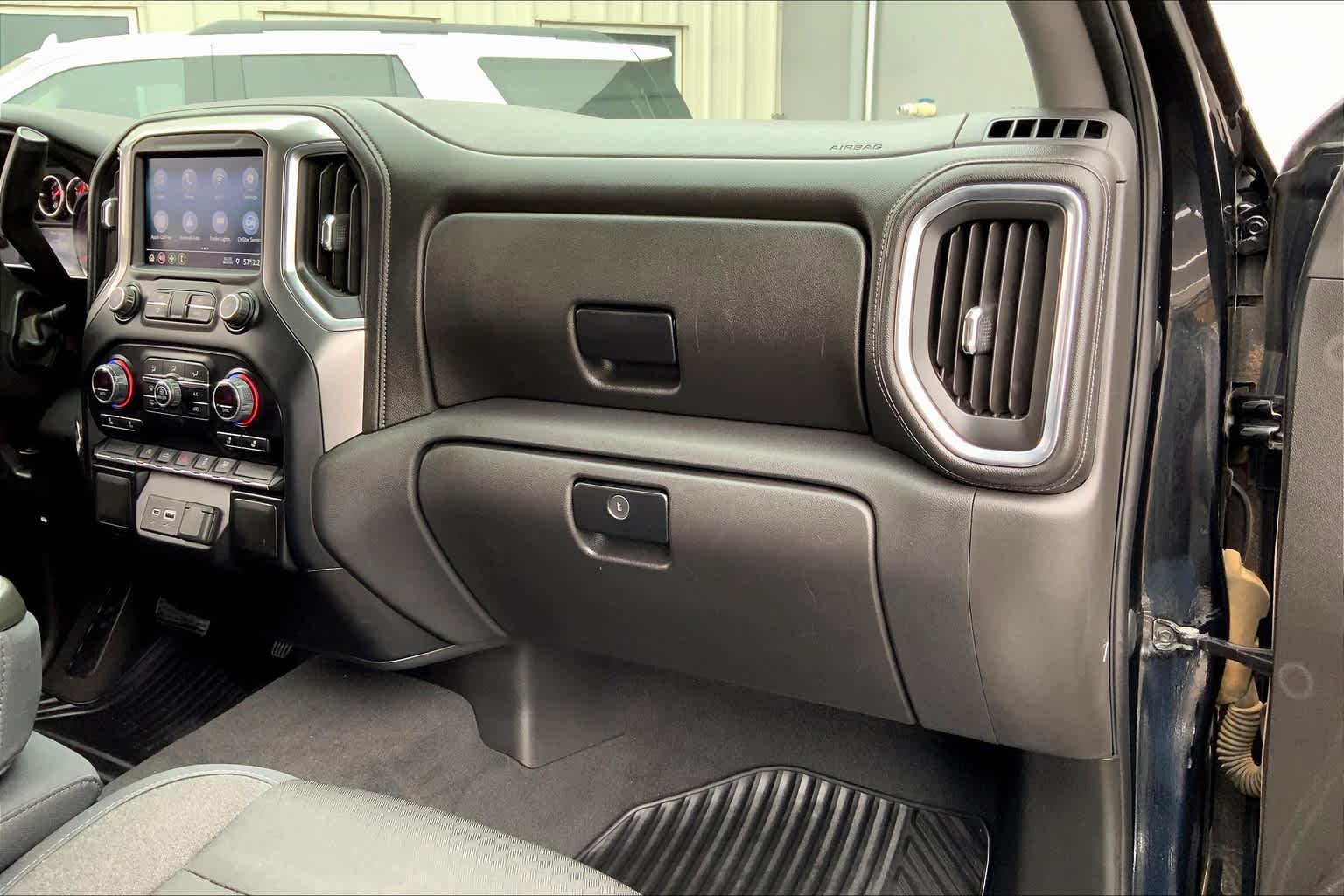 2019 Chevrolet Silverado 1500 LT photo 16