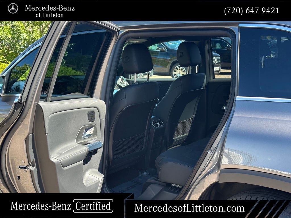 2025 Mercedes Benz EQB 250+ photo 12