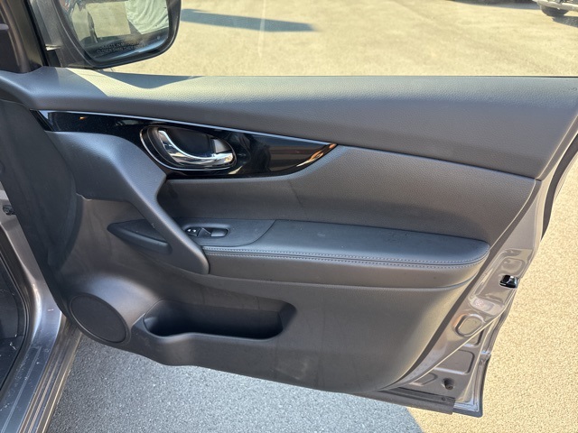 2022 Nissan Rogue Sport SV photo 14
