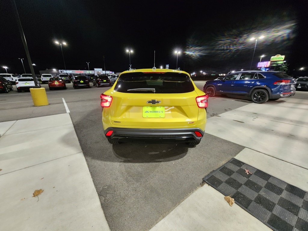 2025 Chevrolet Trax photo 4