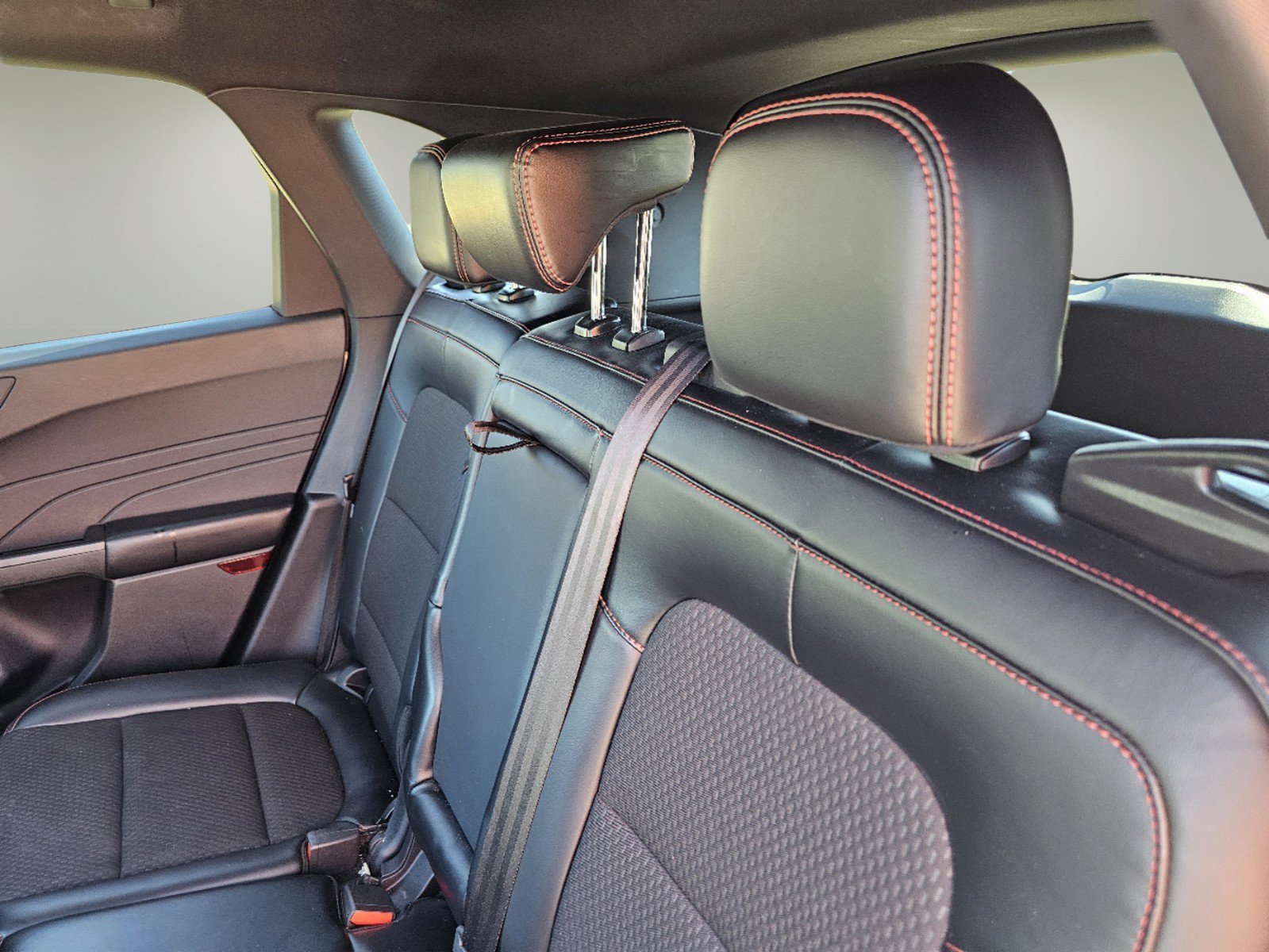 2024 Ford Escape ST-Line photo 22