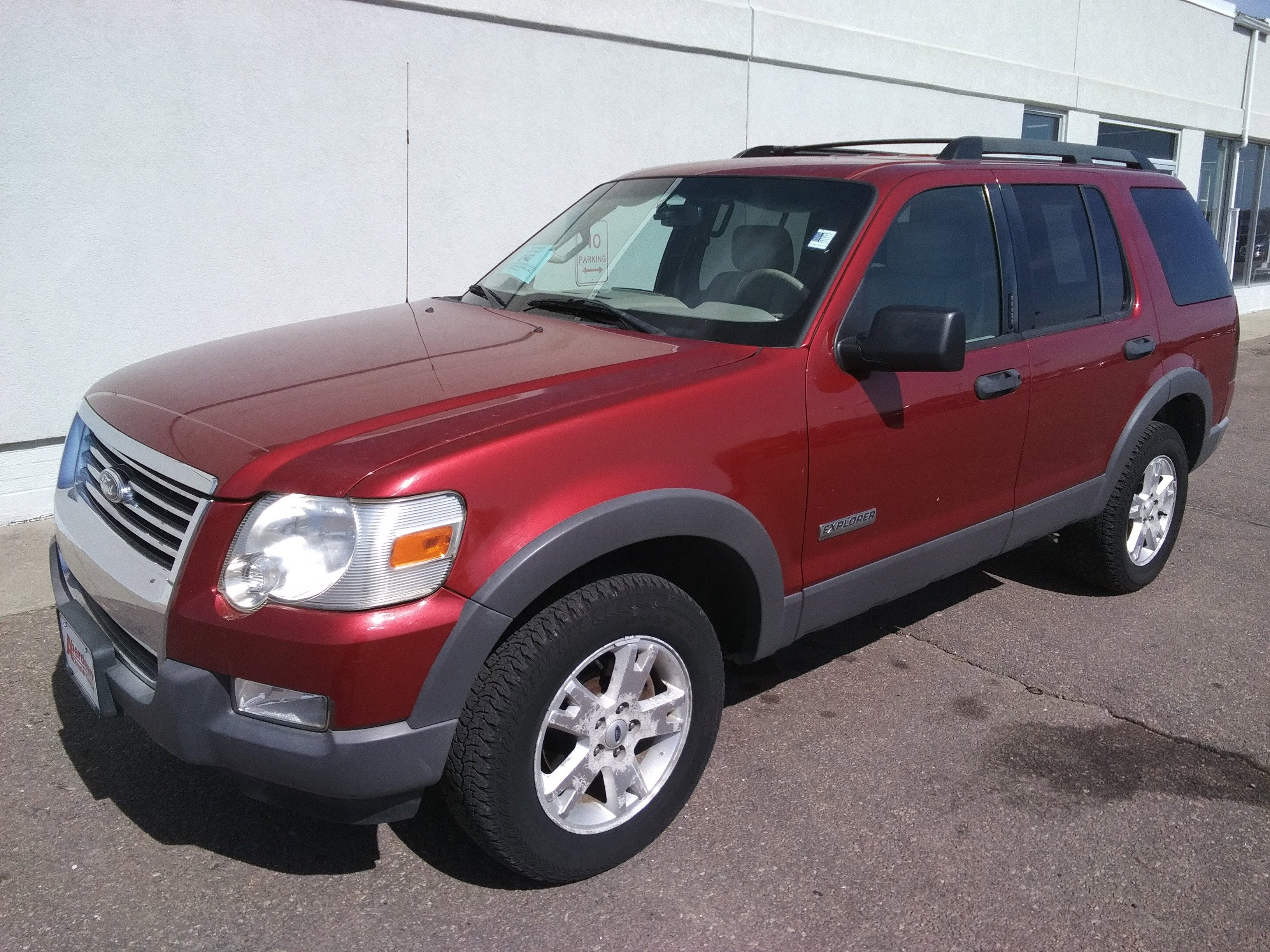 Used 2006 Ford Explorer XLT with VIN 1FMEU73EX6UA07688 for sale in Aberdeen, SD