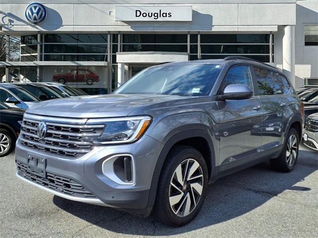 2025 Volkswagen Atlas SE w/Tech's photo