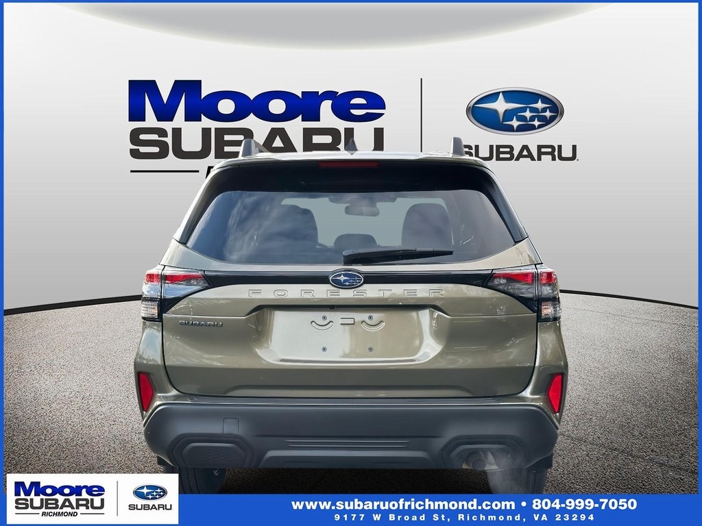 2025 Subaru Forester Premium photo 3