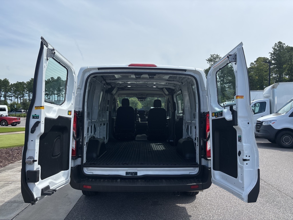 2024 Ford Transit Cargo Van photo 9