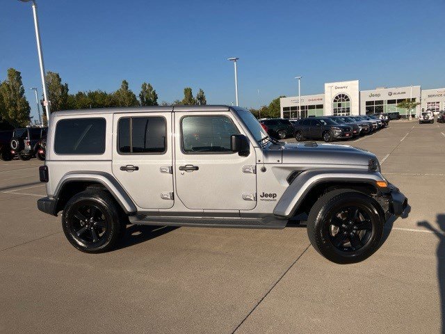 2020 Jeep Wrangler Unlimited Sahara Altitude photo 4