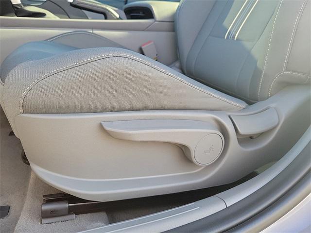 2025 Hyundai Elantra SEL Sport photo 16