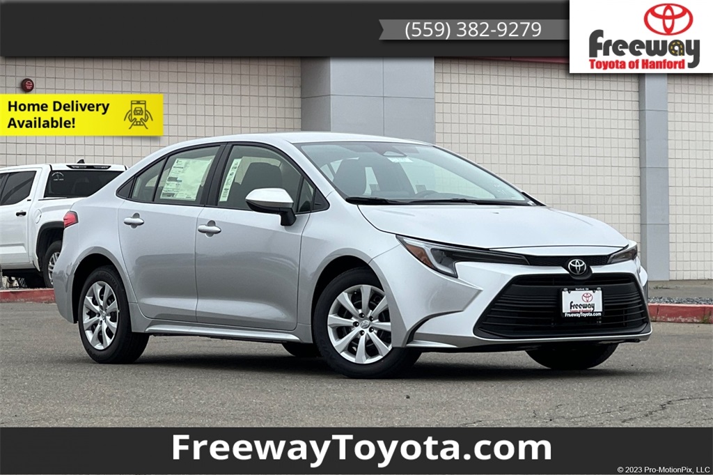 2026 Toyota Corolla LE's photo