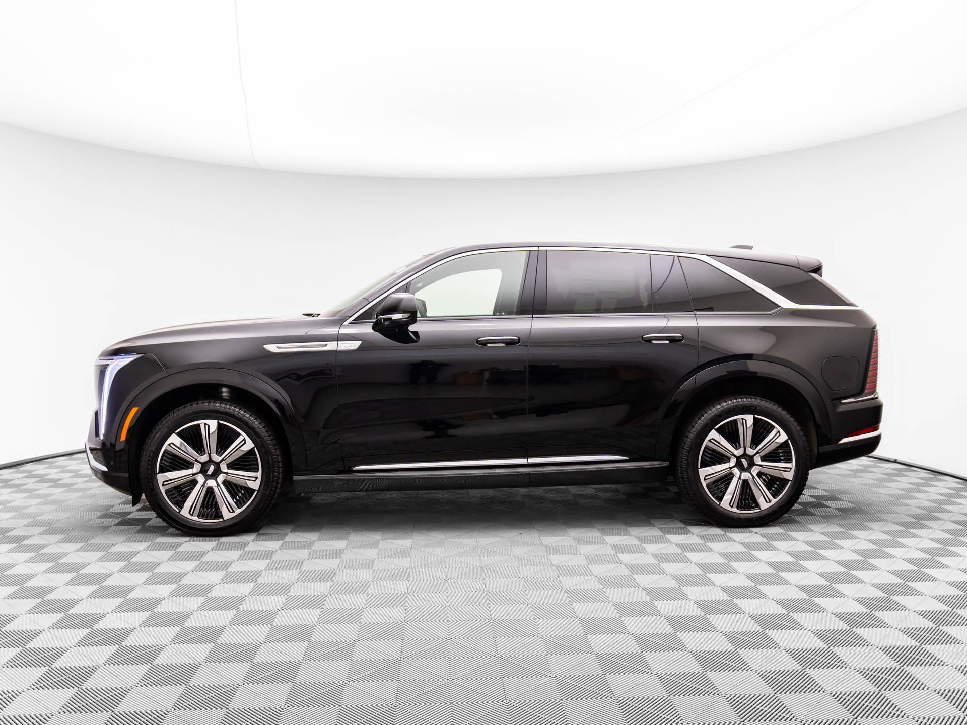 2025 Cadillac Escalade IQ Luxury photo 4
