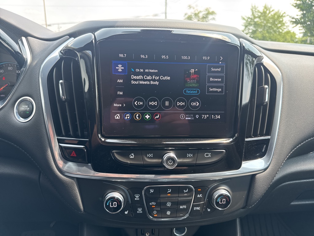2022 Chevrolet Traverse Cloth photo 35