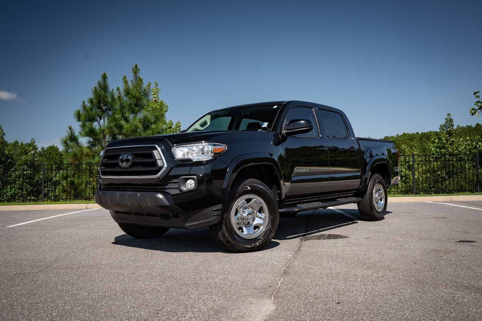 2021 Toyota Tacoma SR5's photo
