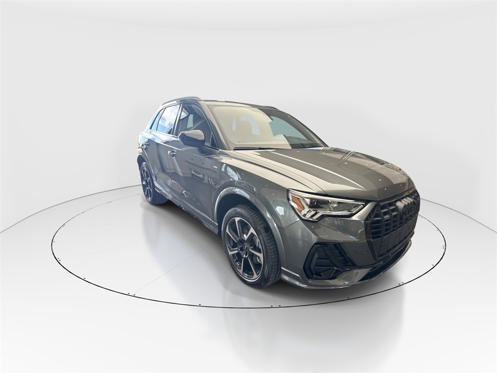 2025 Audi Q3 S line Premium Plus photo 2