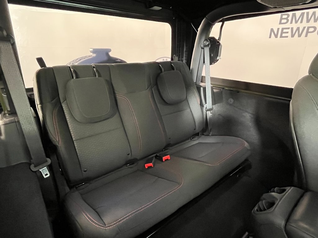 2021 Jeep Wrangler Rubicon photo 21