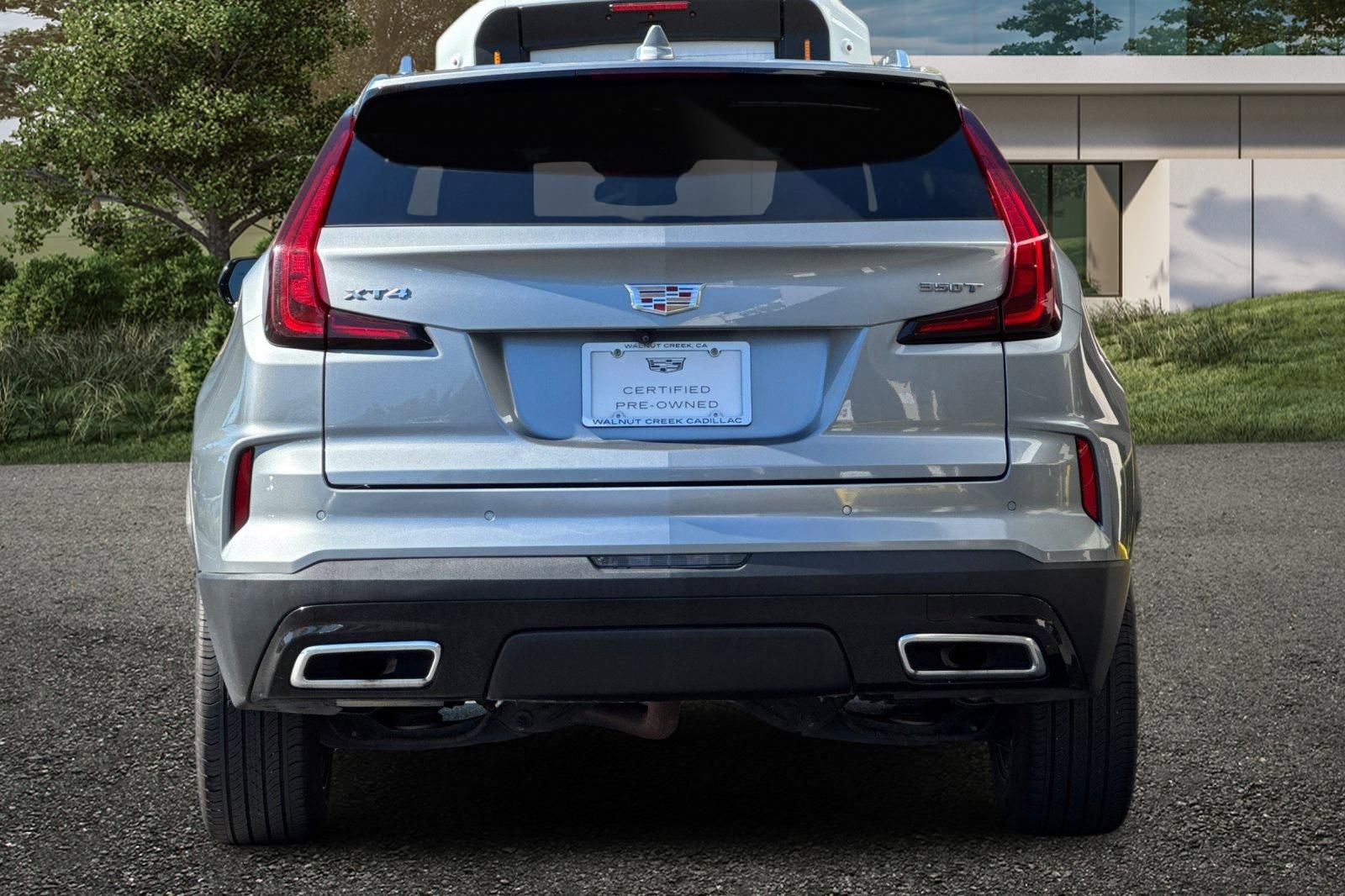 2024 Cadillac XT4 Premium Luxury photo 4