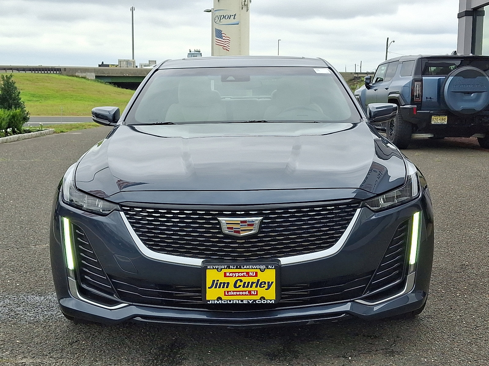 2022 Cadillac CT5 Luxury photo 2