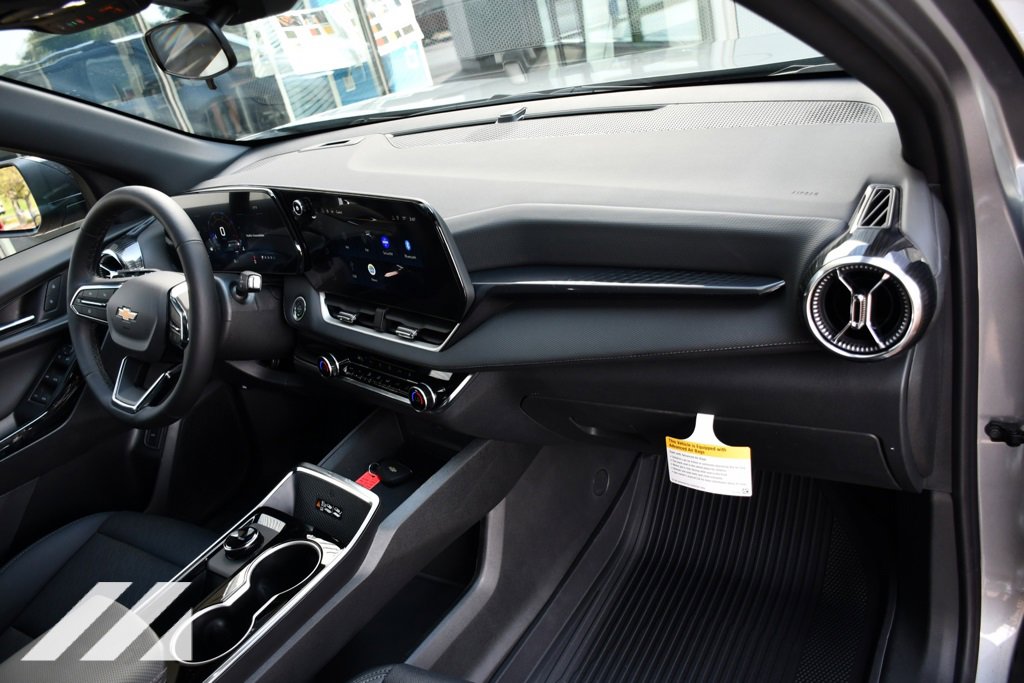 2026 Chevrolet Equinox LT photo 31