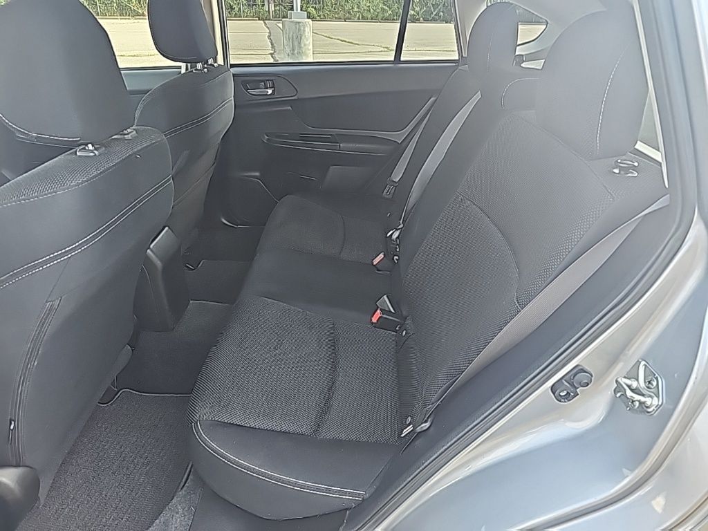 2014 Subaru Crosstrek 2.0i Premium photo 13