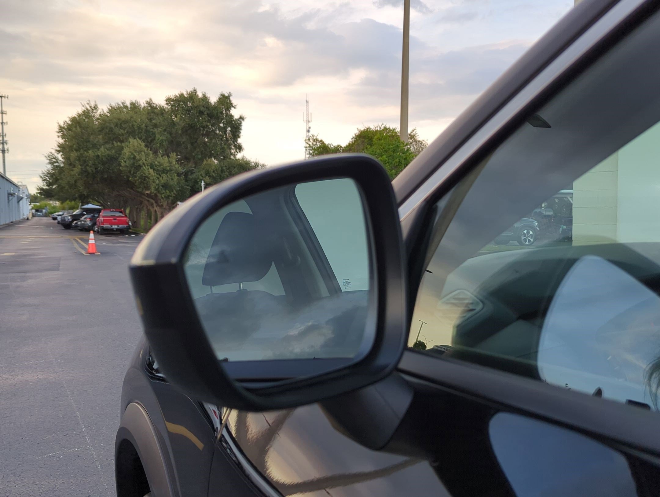2024 Nissan Rogue SV photo 21