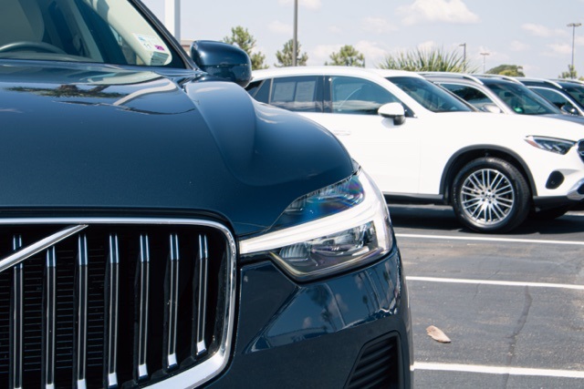 2022 Volvo XC60 Recharge Hybrid T8 Inscription Expression photo 4