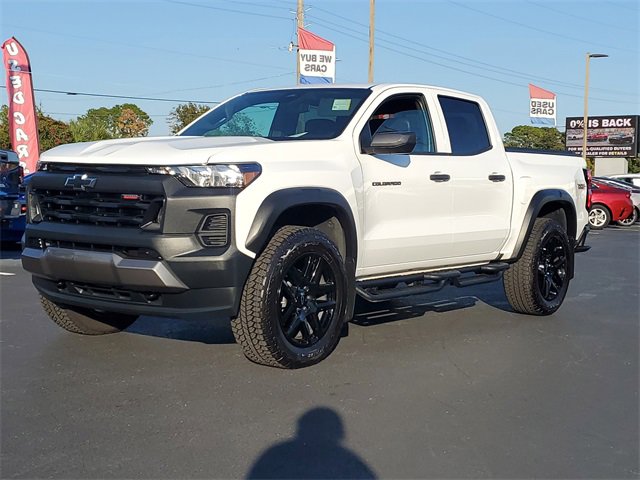 2025 Chevrolet Colorado Trail Boss photo 3