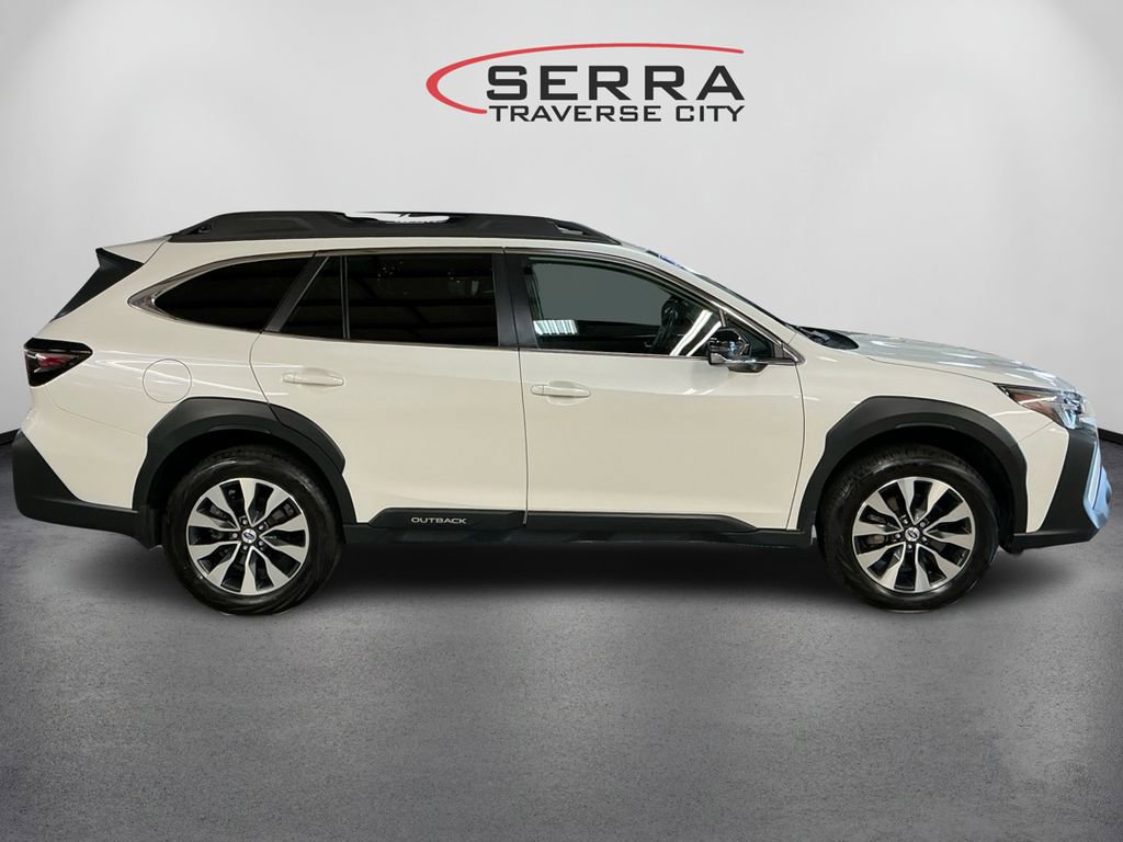 2023 Subaru Outback Limited photo 4