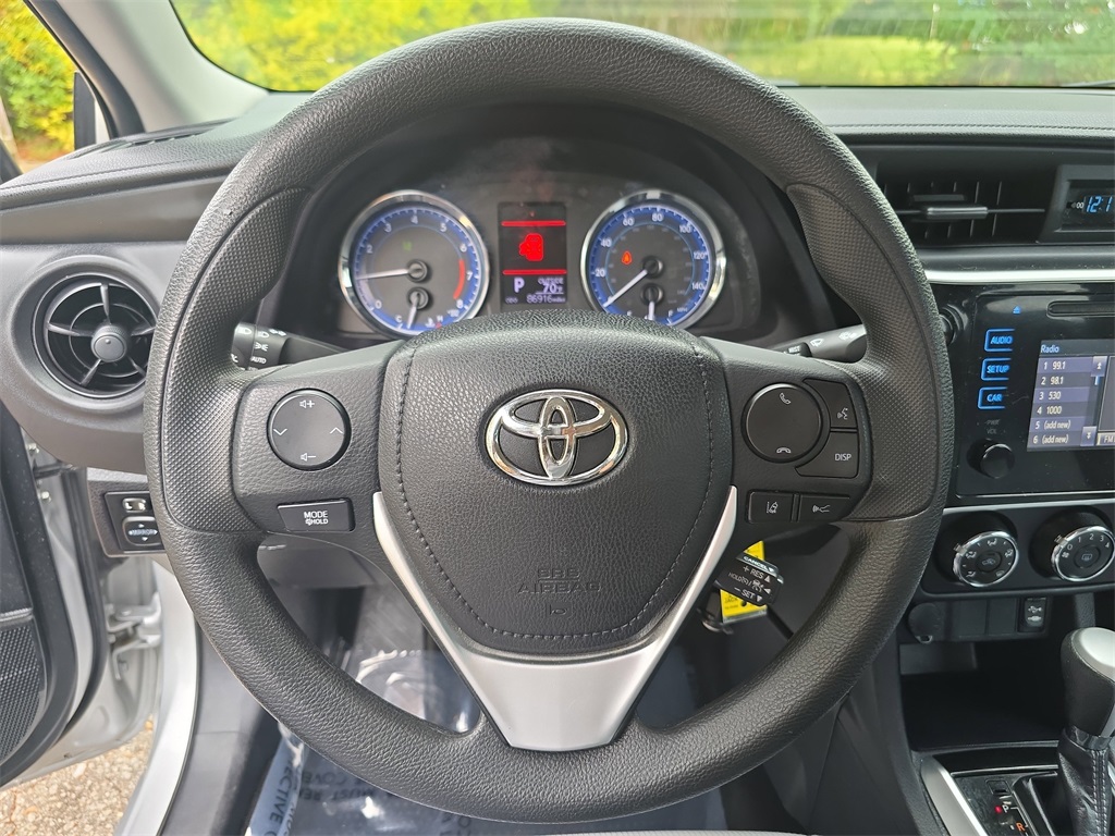 2019 Toyota Corolla L photo 16