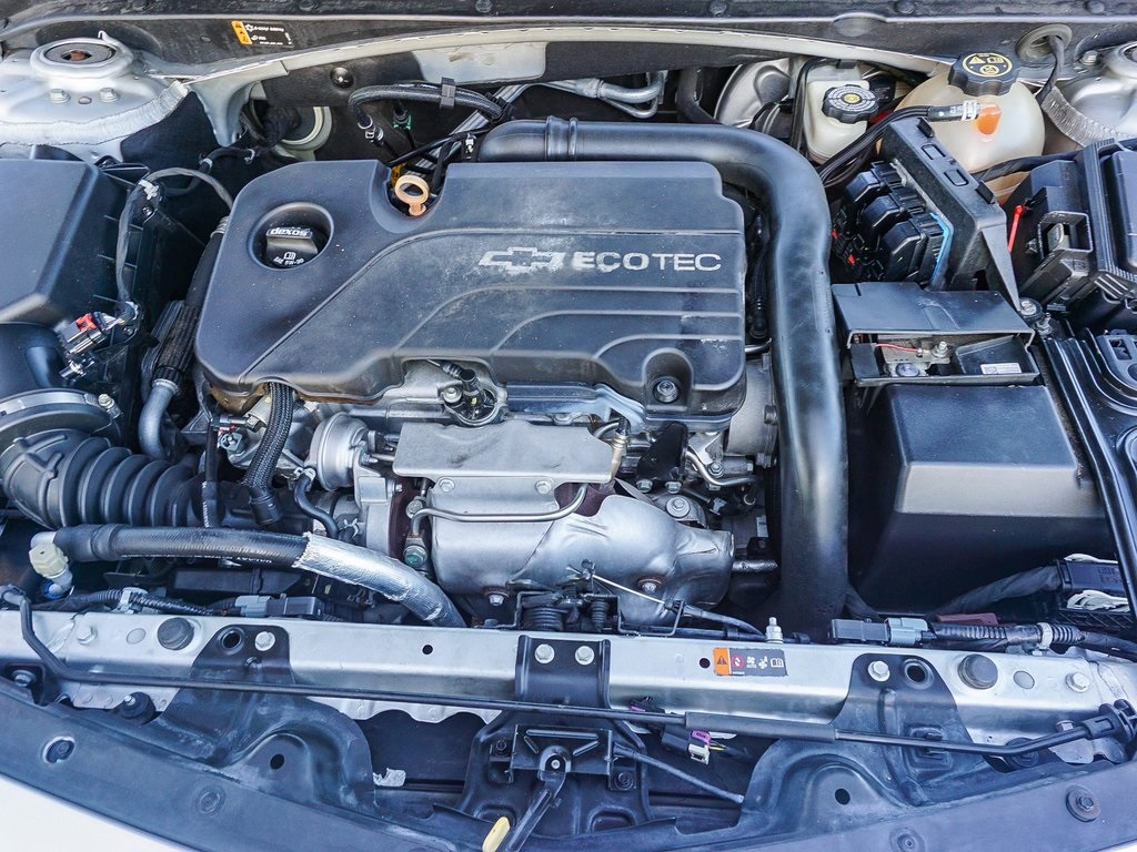 2017 Chevrolet Malibu 1LT photo 24