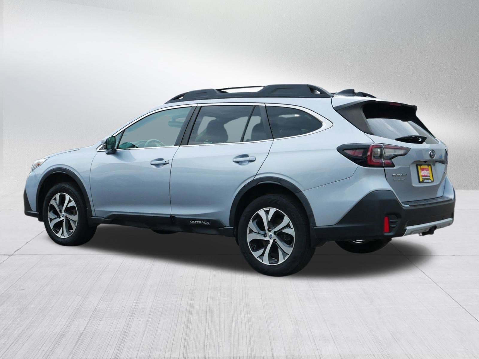 2020 Subaru Outback Limited photo 5
