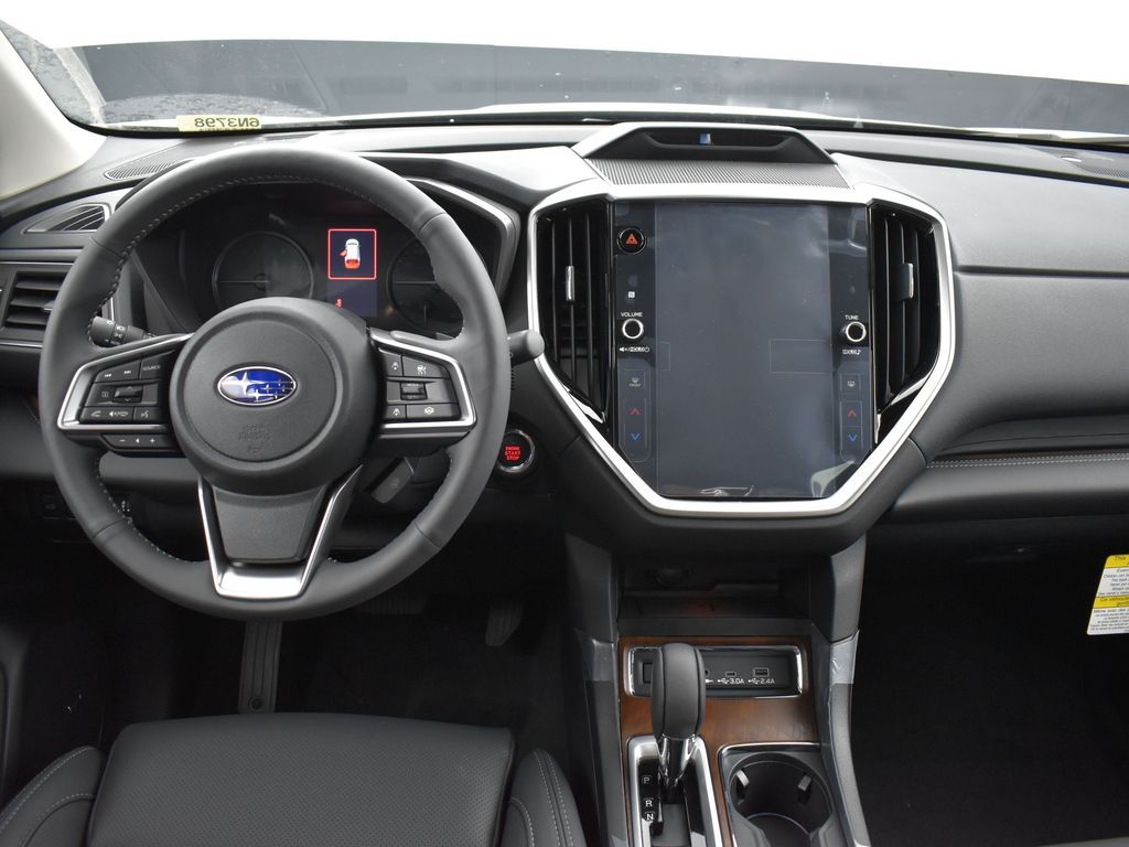 2025 Subaru Ascent Touring photo 11