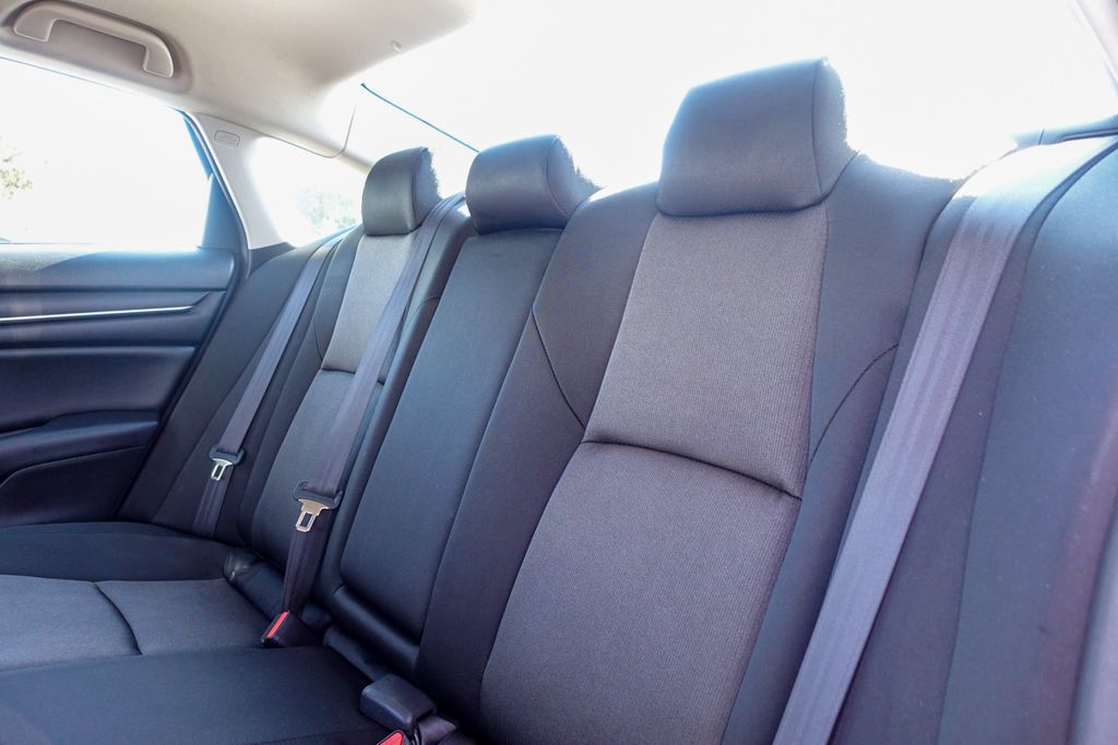 2022 Honda Accord LX photo 26