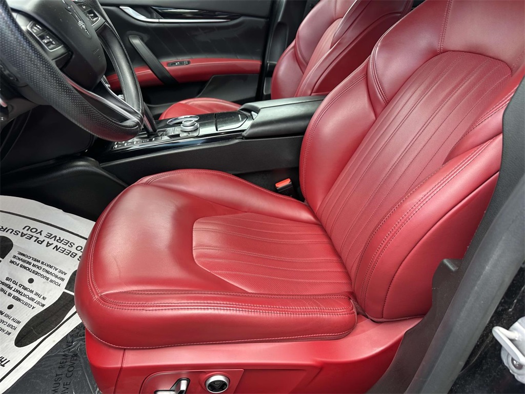2022 Maserati Ghibli Modena Q4 photo 17