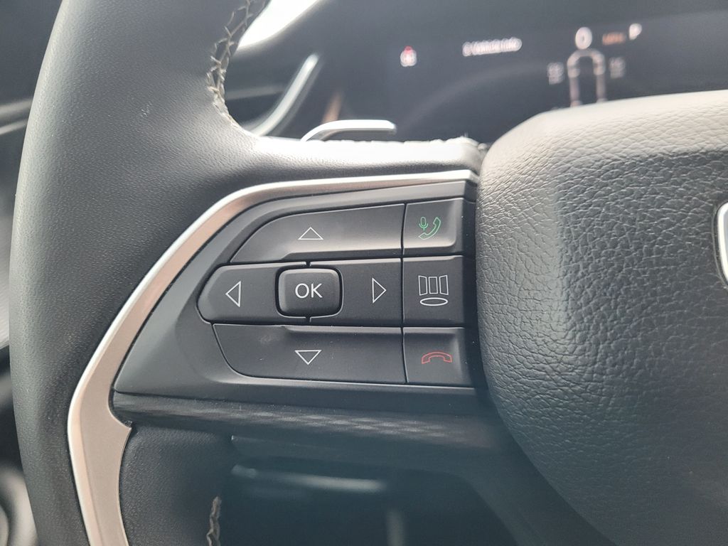 2024 Jeep Grand Cherokee Altitude photo 15