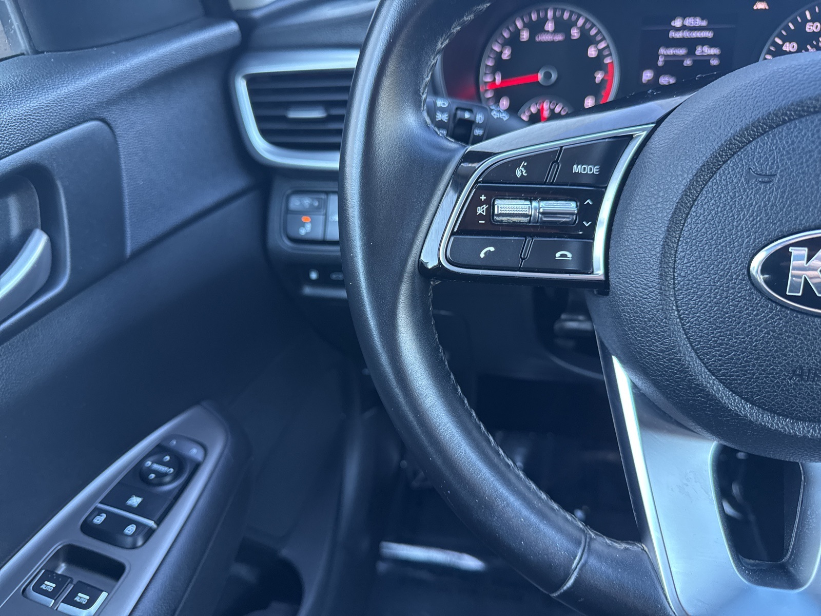 2020 Kia Optima S photo 17
