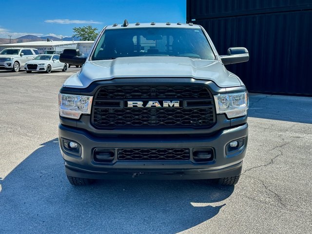 2022 Ram 3500 Tradesman photo 2