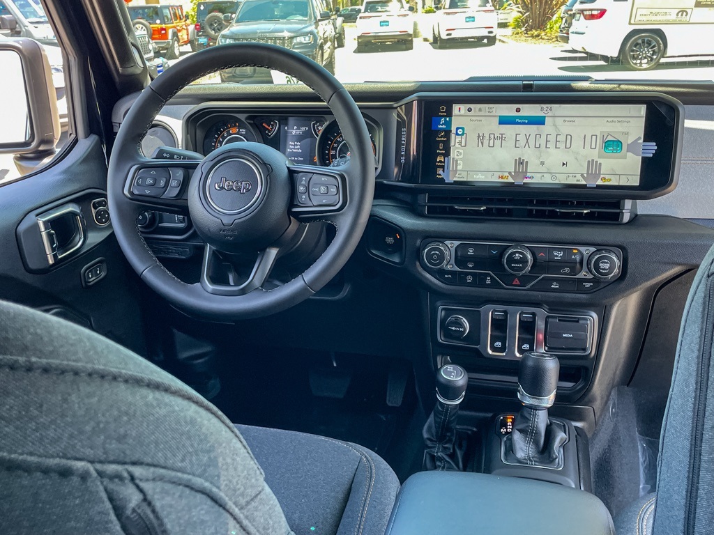 2025 Jeep Wrangler Sport S photo 19