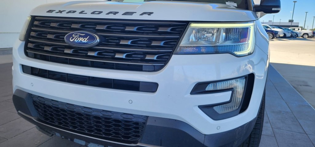 Used 2017 Ford Explorer XLT with VIN 1FM5K7D80HGC36106 for sale in D'Iberville, MS