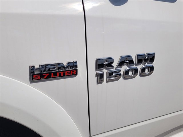 2018 Ram 1500 SLT photo 2