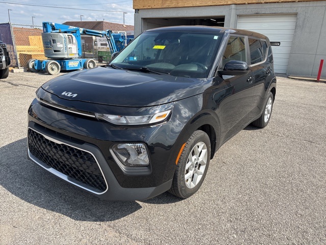 2022 Kia Soul S photo 3