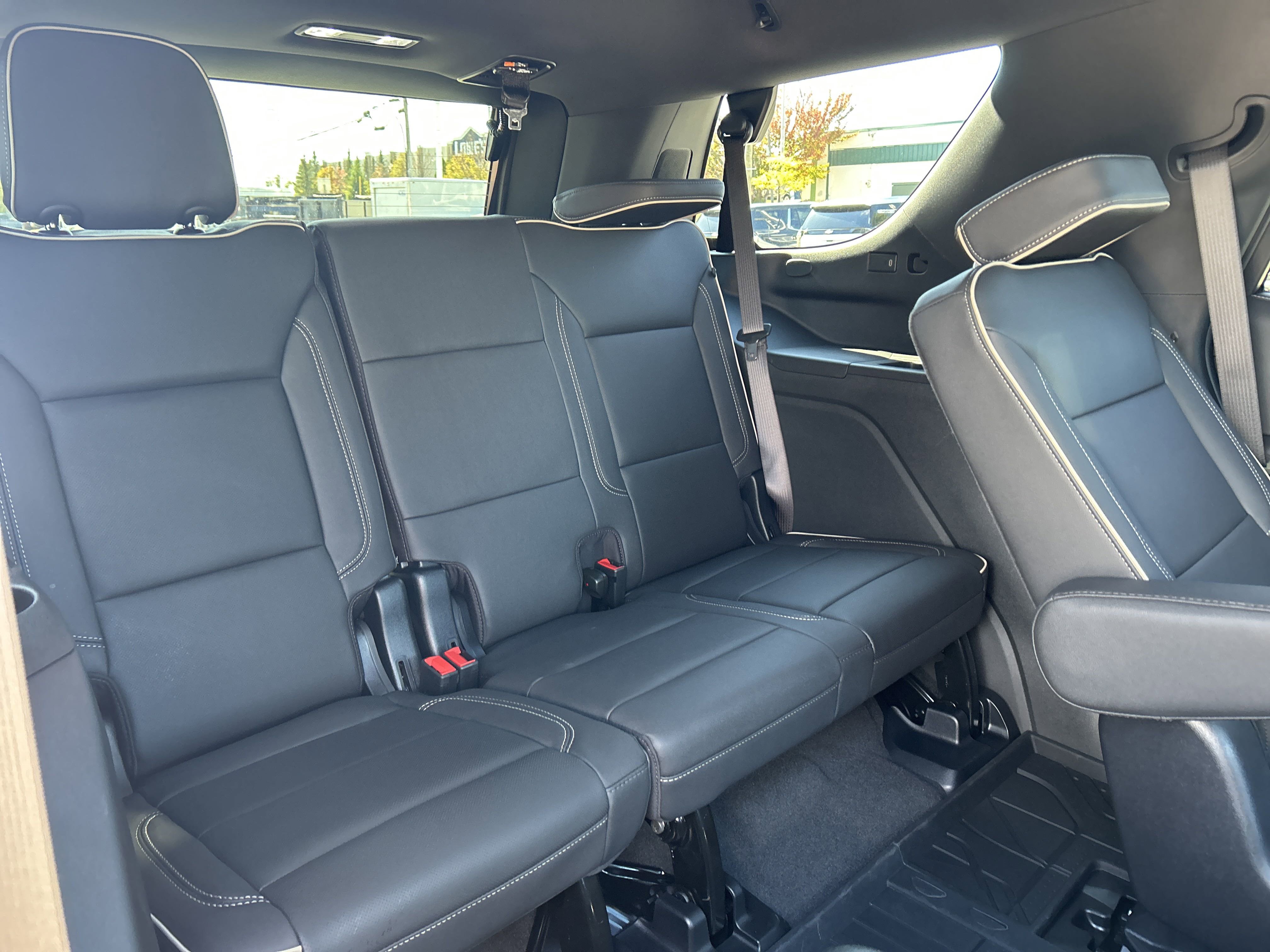 2026 Chevrolet Tahoe Premier photo 2