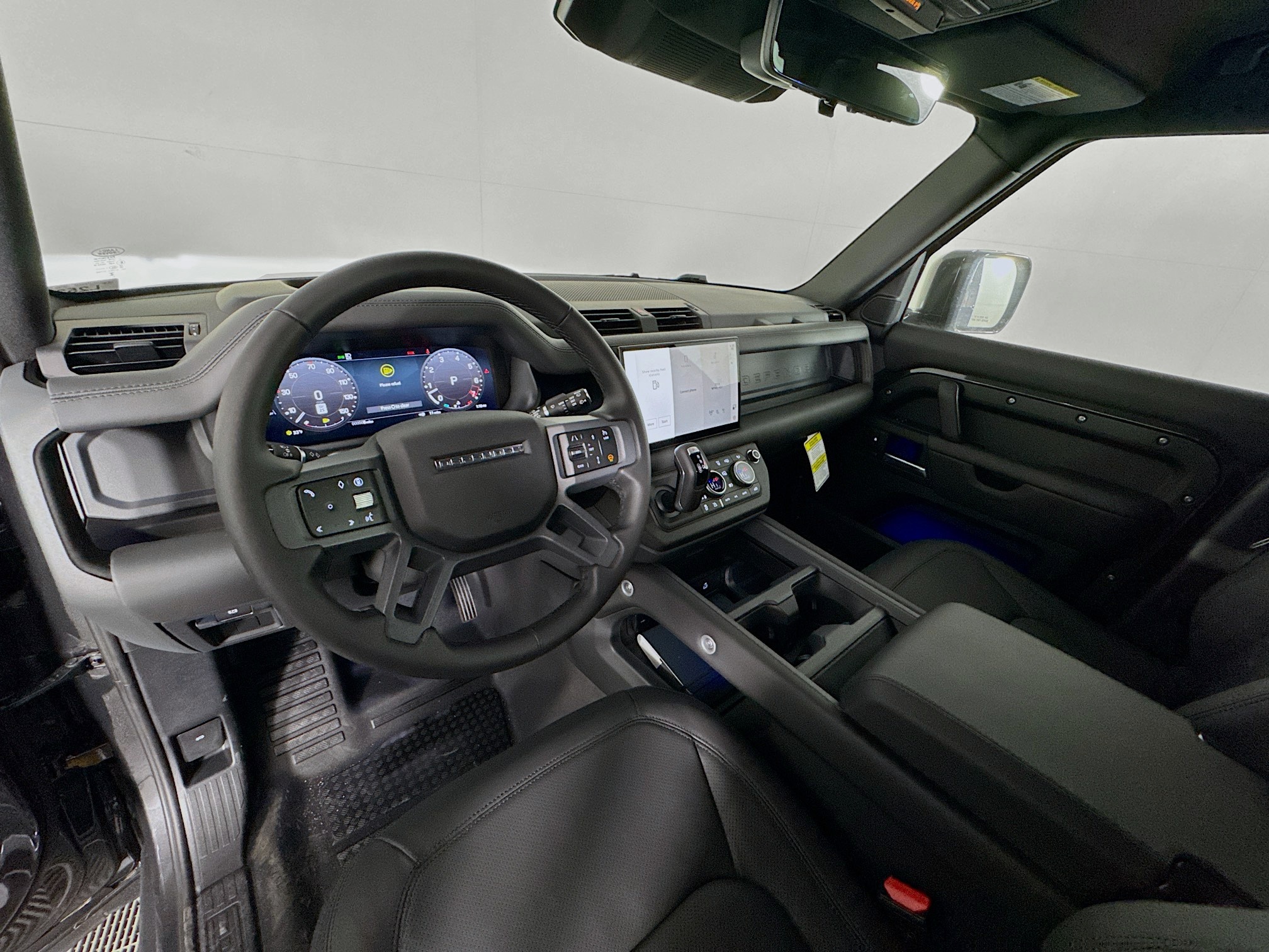 2025 Land Rover Defender 110 X-Dynamic SE photo 2